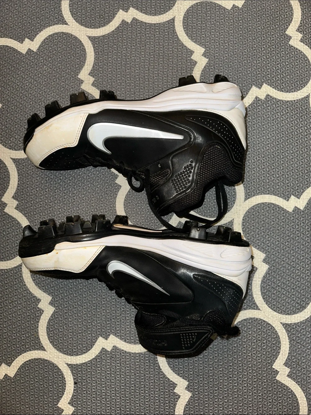 Nike Huarache baseball shoes size 7.5 men’s